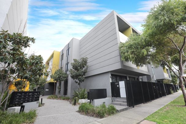 3/92 Cade Way, Parkville - Photo 1