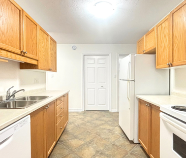 100 Archibald - Photo 1