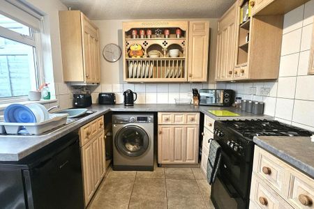 2 bedroom terraced house to rent - Photo 4