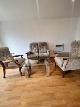 2 bedroom flat to rent - Photo 1