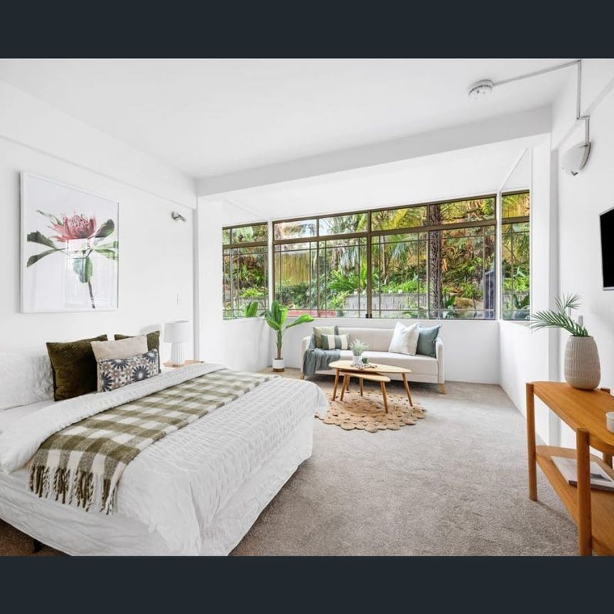 Tranquil North Facing Studio Harbourside Retreat - Photo 1