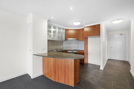 Modern 2-Bedroom Apartment in the Phoenix Complex – Walk to the CBD! - Photo 4