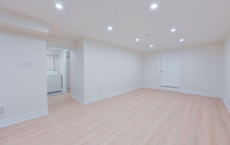 For Lease - 3980 Midhurst Lane, Mississauga, Ontario - Photo 2