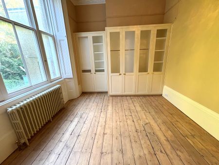 2 bed flat to rent in Marina, St. Leonards-On-Sea, TN38 - Photo 4
