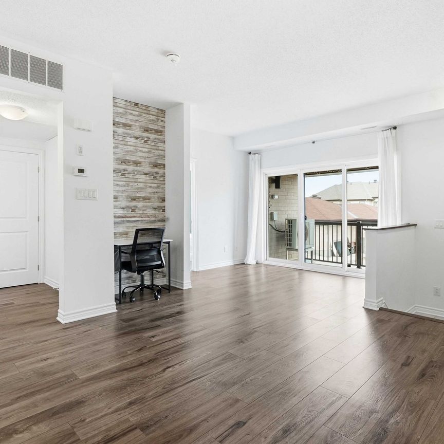 For Lease - 40 Jaguar Private Unit# E, Kanata, Ontario - Photo 1