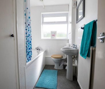 3 bedroom house to rent - Photo 3