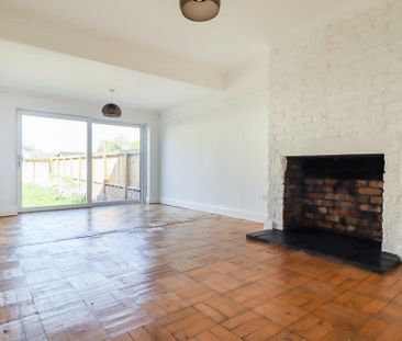 3 bedroom semi-detached house to rent - Photo 2