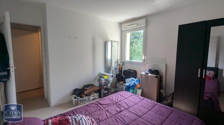 Location Appartement 3 pièces 56m² MONT ST AIGNAN 76130 - Photo 2