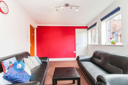Lilac Crescent, Beeston, NG9 - Photo 2
