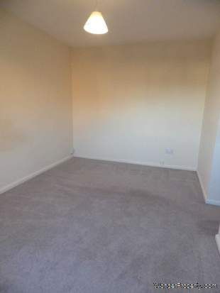 2 bedroom property to rent in St Neots - Photo 5