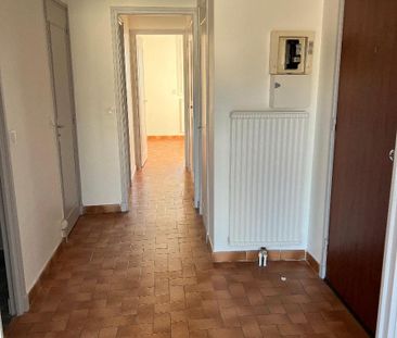 Location Appartement 2 pièces 42m² DRAGUIGNAN 83300 - Photo 6
