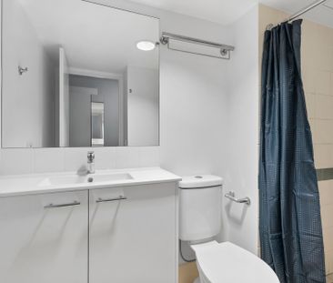 Stylish Studio Apartment in the Heart of Kangaroo Point - Photo 4
