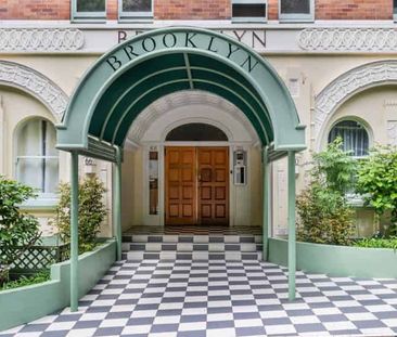 Large Two bedroom Apartment - Photo 5