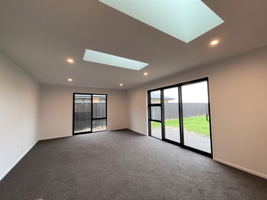 11 Barnett Street, Woodend - Photo 1