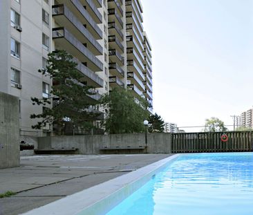 For Lease - 6200 Bathurst Street Unit# 312, Toronto, Ontario - Photo 1