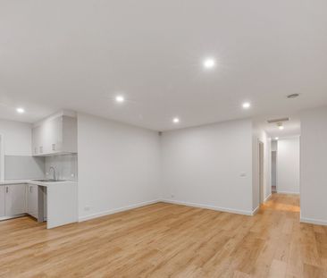 Neat, Comfortable & Convenient Two-Bedroom Unit - Photo 3