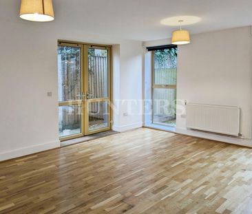 2 bedroom Flat To Let Total Size: 1055 SQ FT - Photo 1