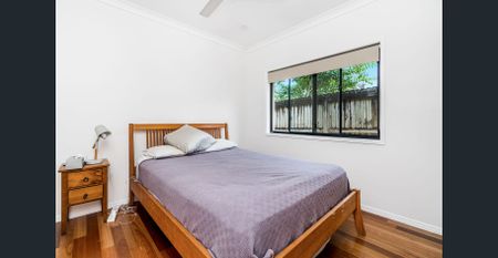 Large Family Home 4 Bedrooms + Office - Photo 2