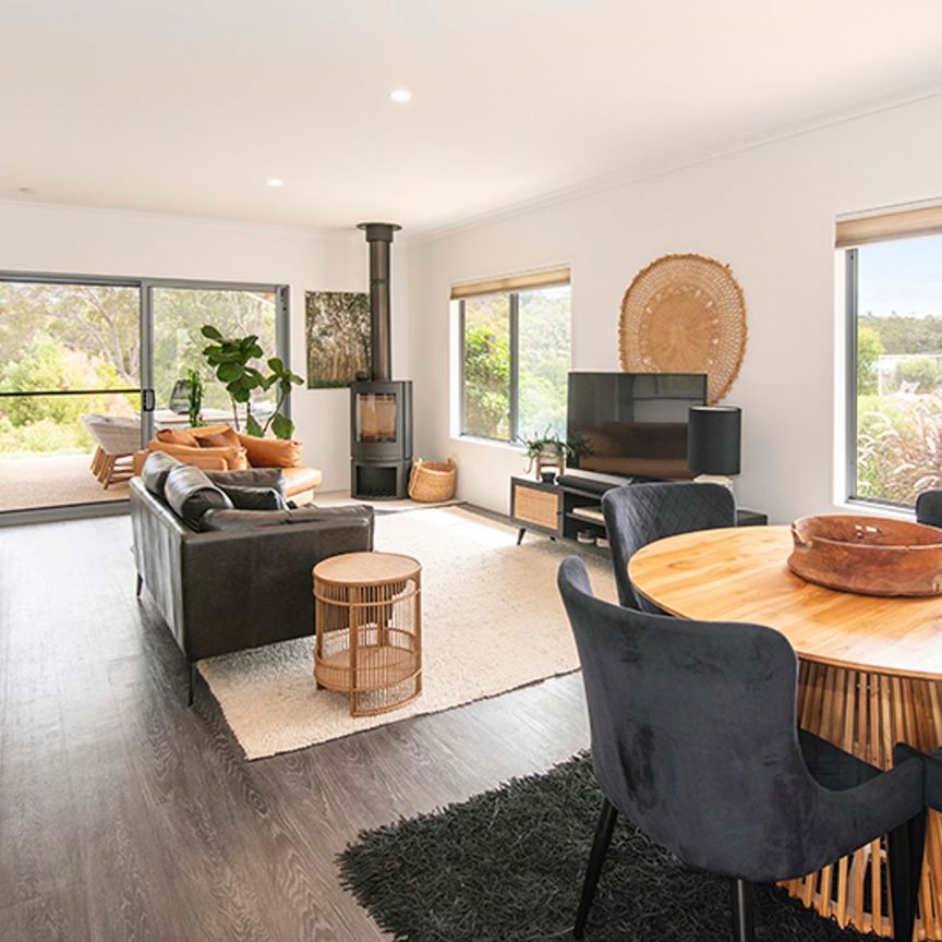 STUNNING HIGH-END STUDIO - Photo 1