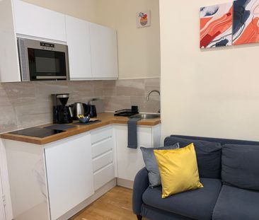Studio Flat, Lansdowne Place, BN3 - Photo 2