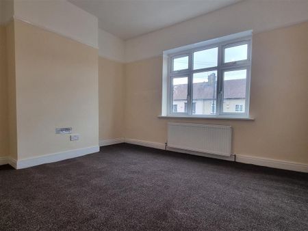 4 bedroom terraced house to rent - Photo 5