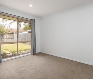Modern 3 Bedroom Home in Fitzgibbon - Photo 1