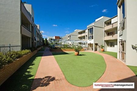 F4/2 Currie Crescent, Griffith ACT 2603 - Apartment For Rent | Domain - Photo 3