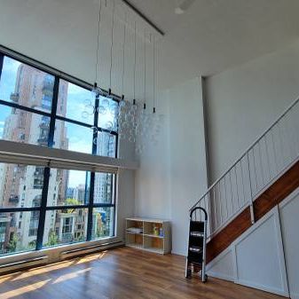 Huge Yaletown Loft with Huge Views - Photo 1