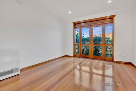 7 College Street, Williamstown - Photo 3