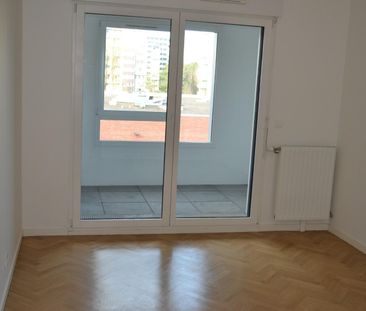 location Appartement T2 DE 51.1m² À VELIZY-VILLACOUBLAY - Photo 4