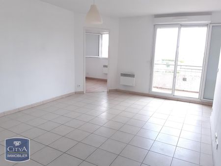 Location Appartement 2 pièces 53m² HENIN BEAUMONT 62110 - Photo 4