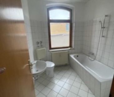 Renovierte 2-Raum-Wohnung in Werdau ab sofort zu vermieten! - Photo 2