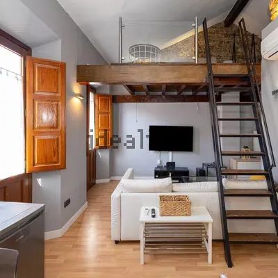 Alquiler de dúplex en Calle Álvarez - Photo 1