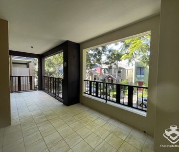 3 Bedroom Villa in Emerald Lakes - Photo 5