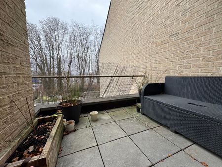 Gunstig gelegen appartement met 2 slaapkamers en staanplaats - Photo 2