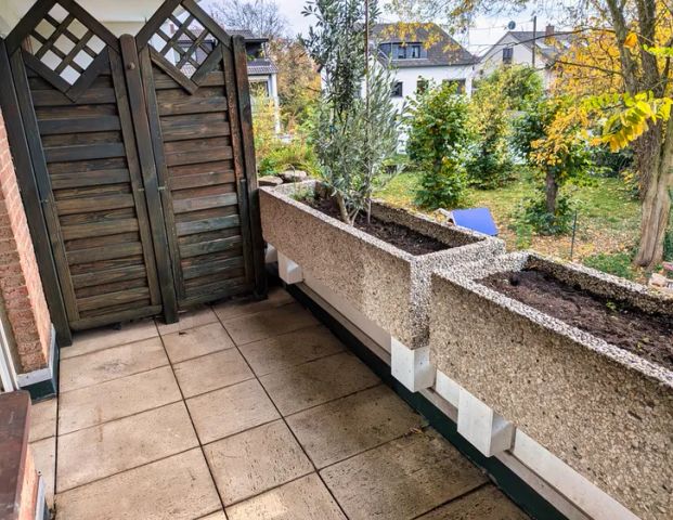 Helle, gepflegte 1ZKDB + Sonnenbalkon in Niederholtorf! 40qm, Parkett, Duschbad, Rollläden...etc.! - Foto 1