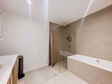 Ruim 2-Slaapkamer Appartement – Wijk Guillemins/Val-Benoît - Foto 2