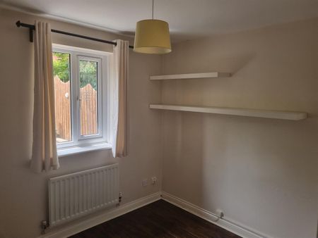 Fulneck Close, Leeds - Photo 3