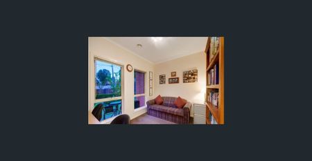 Spacious family home. - Photo 3