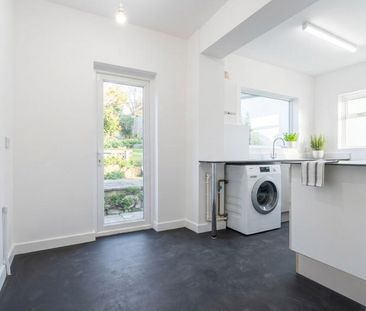 4 bedroom detached house to rent - Photo 6