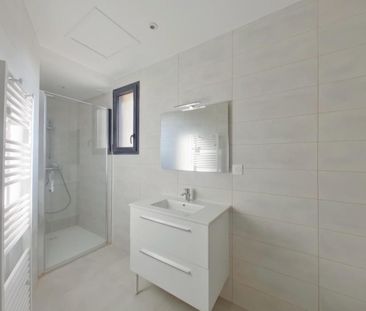 Location Appartement 3 pièces 64m² CHATELLERAULT 86100 - Photo 2