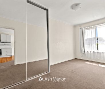 2/42 Petrie Street, Frankston, VIC 3199 - Photo 2