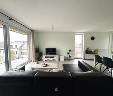 Op zoek naar een lichtrijk appartement met twee slaapkamers in Oude... - Photo 2