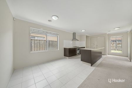 39 Tanami Street, Point Cook VIC, Belconnen - Photo 5