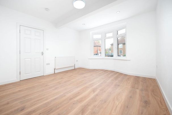 5 bedroom house to rent - Photo 1