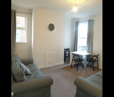 4 Bed Semi-Detached House, Melbourne Road, NG2 - Photo 1