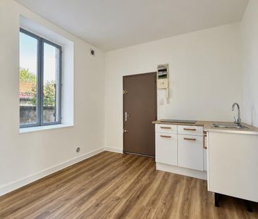 Location Appartement 2 pièces 26m² YZEURE 03400 - Photo 1