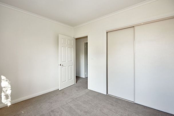 2/12 Thea Avenue, Balwyn North - Photo 1