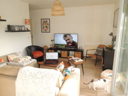 Appartement à louer - BD POMMERY / RUE DE SILLERY - Photo 5