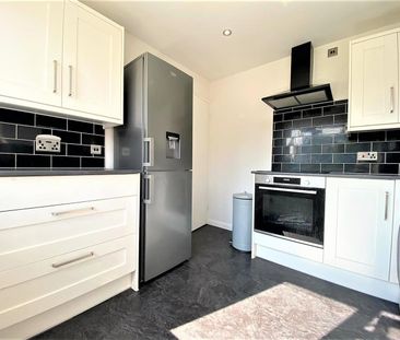 2 bedroom maisonette - Photo 1